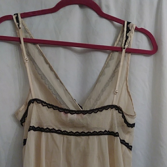 Victoria's Secret nightie sz small - Picture 3 of 7
